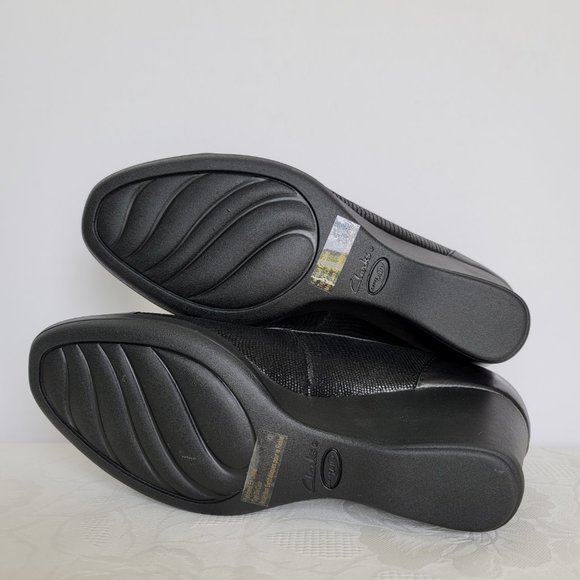 CLARKS Artisan Neala Moon Slip-On Wedge Pumps- Black color- Women's Size 9M - Picture 11 of 12